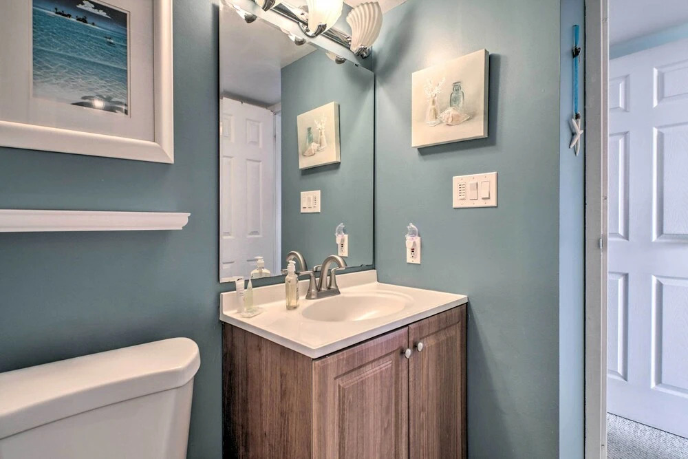 Steps to Sand: Condo Near Ocean City Boardwalk