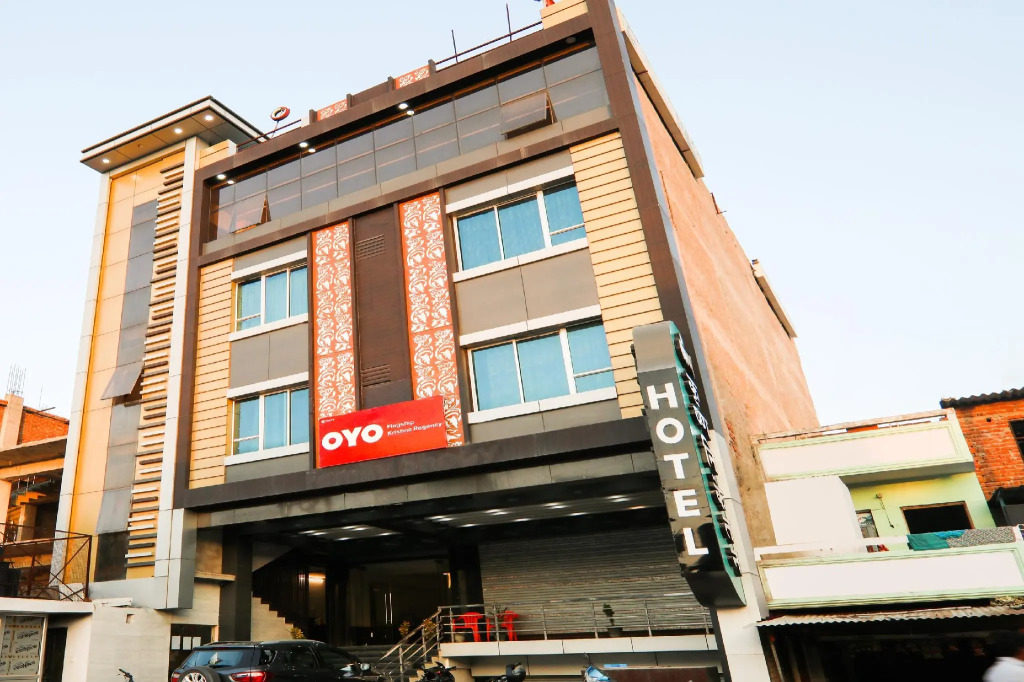 OYO 7046 Hotel Guest Inn