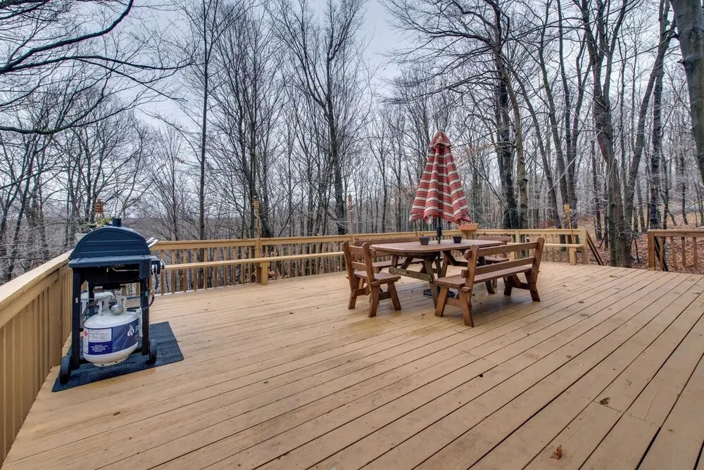 Fire Pit + Community Perks: Gouldsboro Cabin!