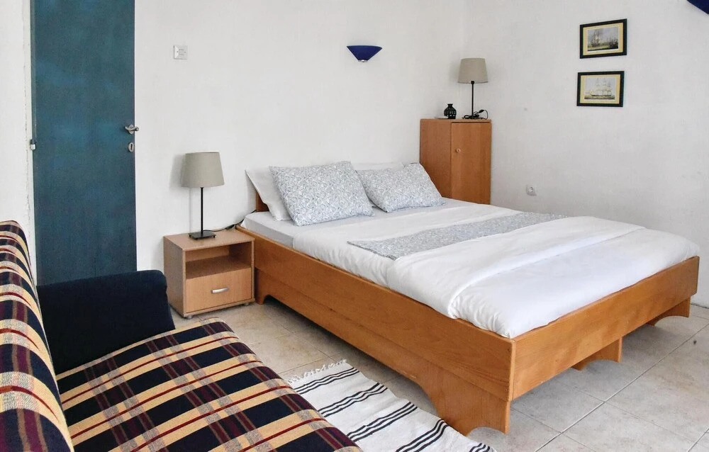 3 Bedroom Gorgeous Home In Dobrota