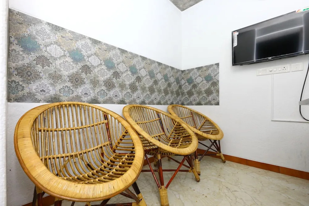 OYO 10054 Elite Inn