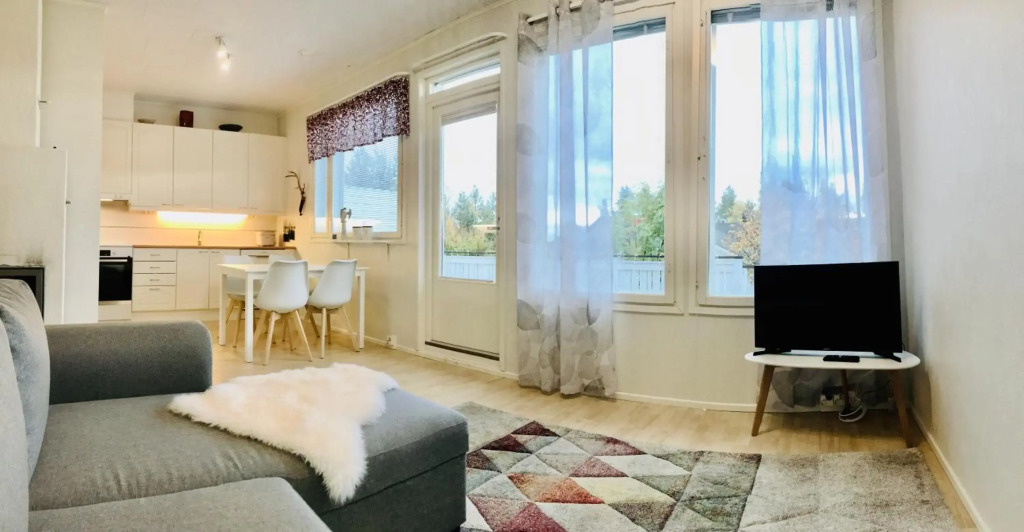 Santas Cozy Retreat, near Santas Village