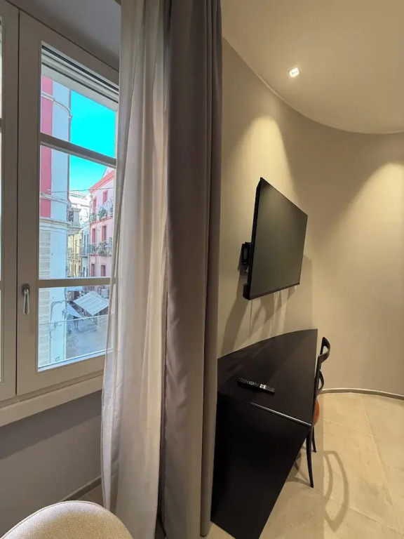 Leopoldo Suites