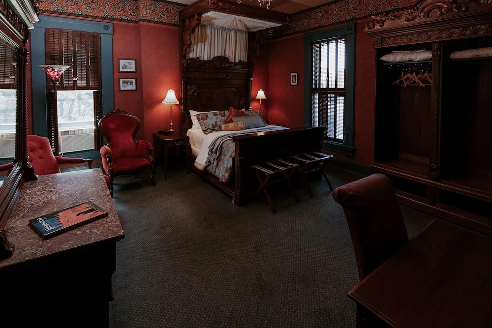 Inn at Pine Terrace