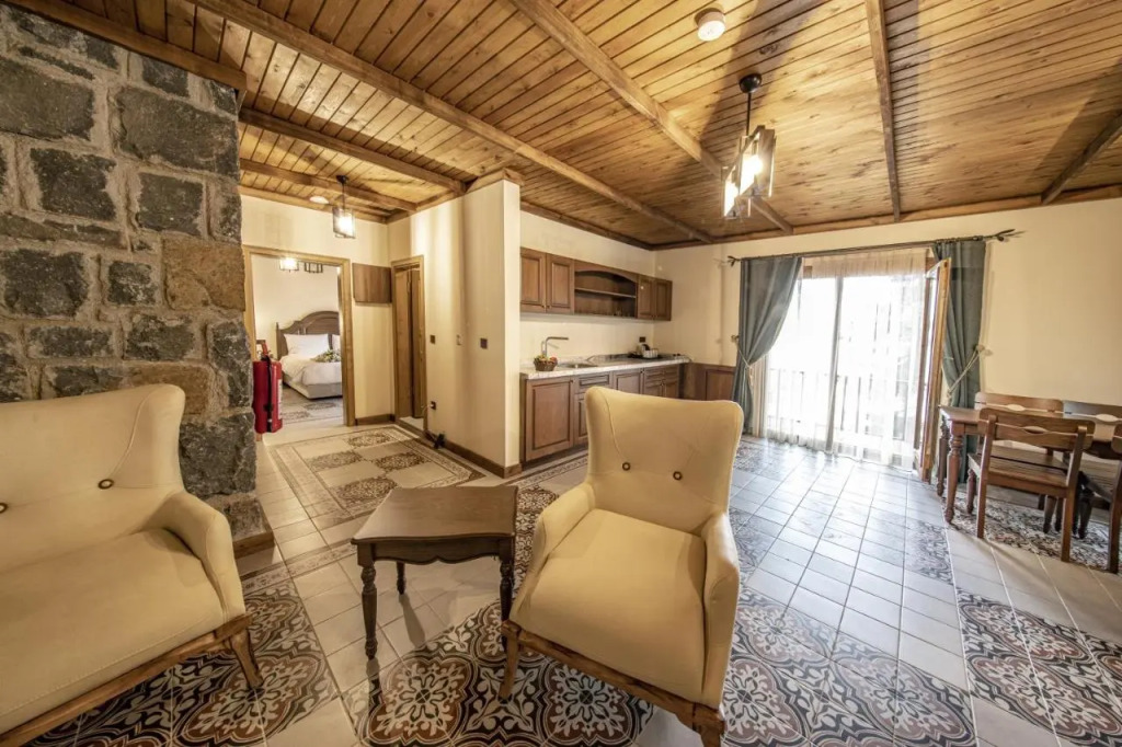 Foleya Mountain Resort Hotel & Villas