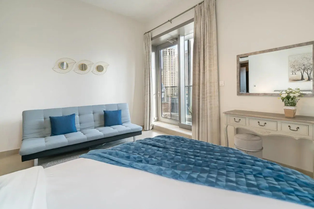 Stunning flat with balcony in Sparkle Tower