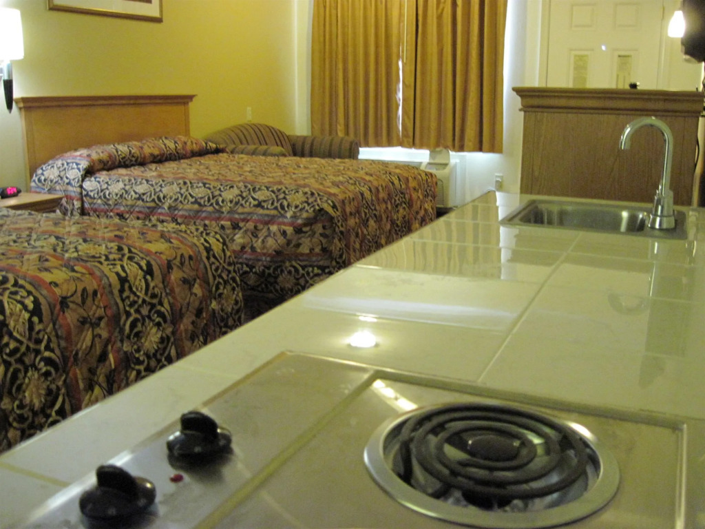 Texas Inn - Welasco/Mercedes