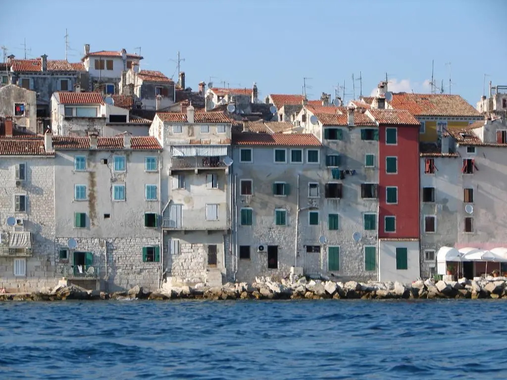 Cissa Apartments by Irundo
