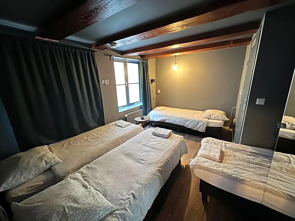 7B&B