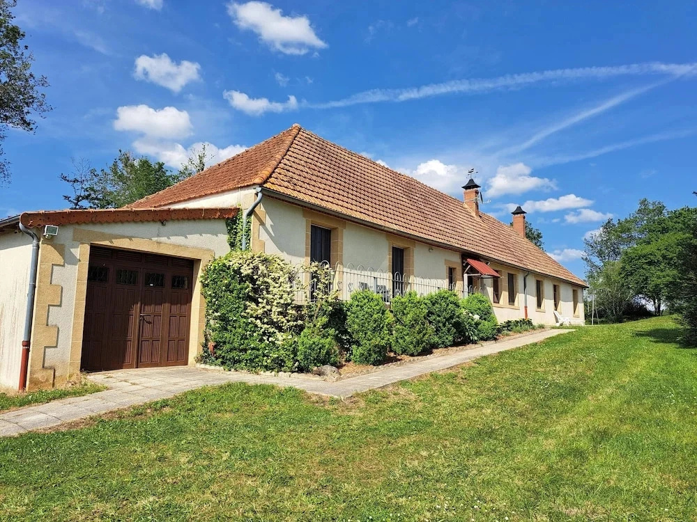 Holiday Home in Vieure Near Lake and Garden