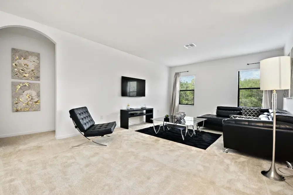Veranda Palm Villa w Pool Game room near Disney