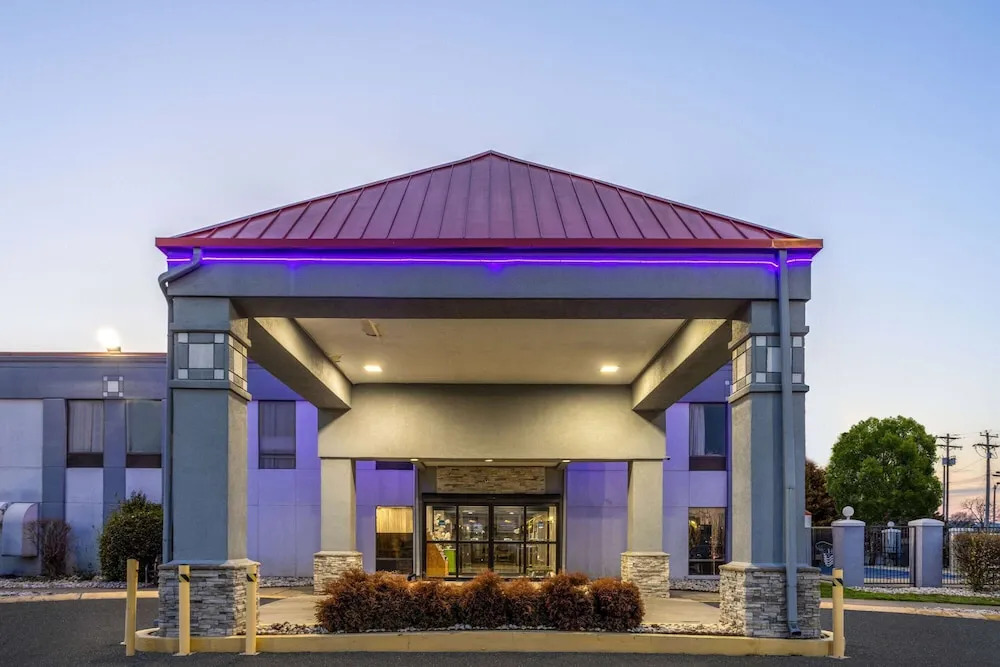 Baymont by Wyndham La Vergne Nashville I-24 East