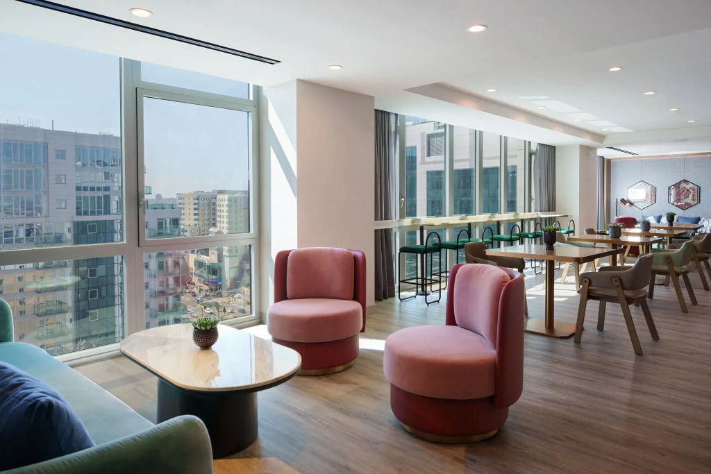 Renaissance New York Flushing Hotel at Tangram