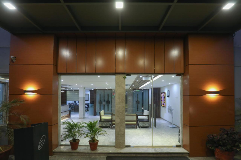 Hotel Ashray Inn Express