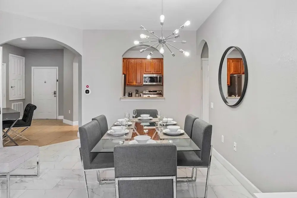 Vista Cay Swanky
