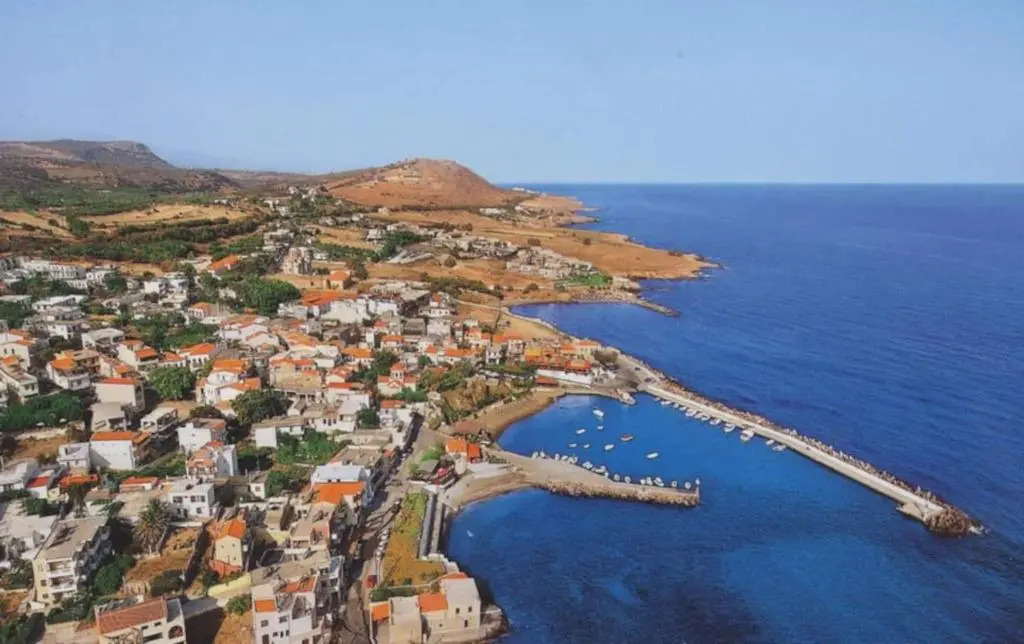 Eva home, 200m from the sea!