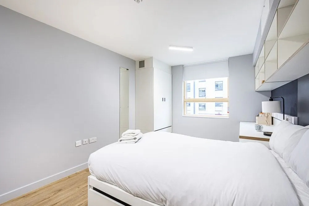 Magnificent Rooms Studios & Apartments