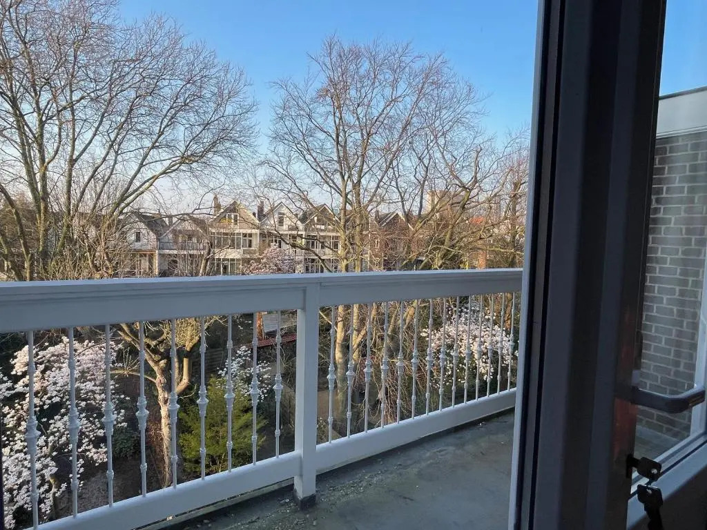 Happy 3 Bedroom Serviced Apartment 106m2 -MNL H-