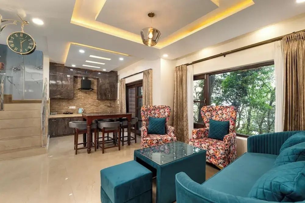 Regenta Place Dalhousie Just 500 Meters Walkable from Mall Road