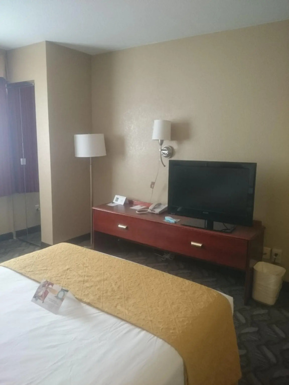 Quality Inn Hyde Park - Poughkeepsie North