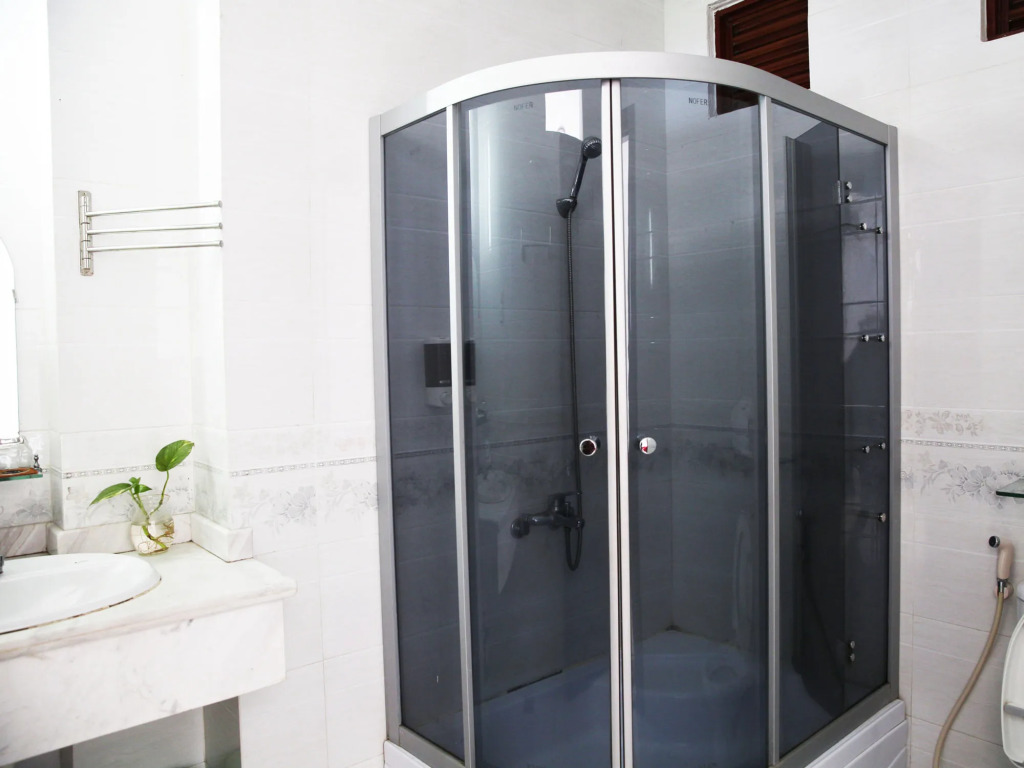 Hoa Phat Hotel & Apartment