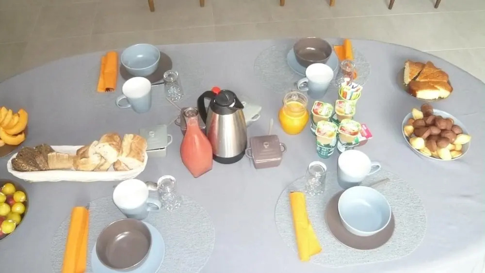 Chambres dhôtes, B&B climatisées LA BORRELLIENNE