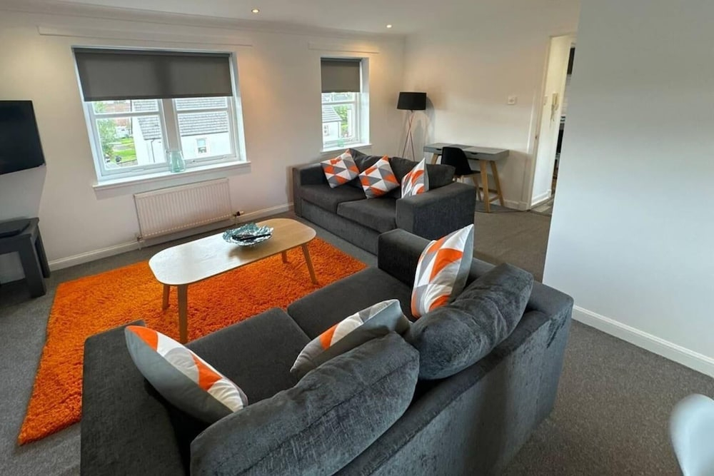 Apartment - Sleeps4 - Glasgowairport 10 Mins Drive