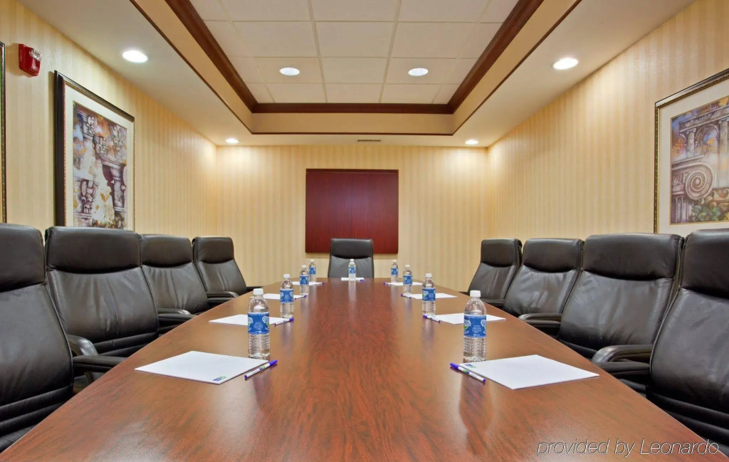 Holiday Inn Express Hotel & Suites Dayton-Centerville by IHG