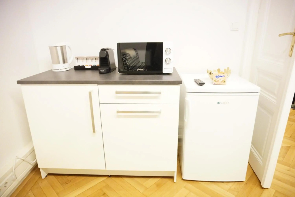 Urban City Apartment - Contactless Check-In