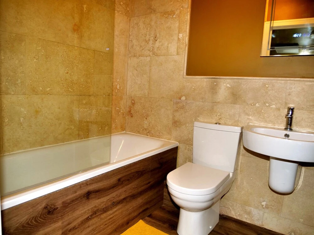 Ultra Deluxe Versace Apartment Near Sheffield