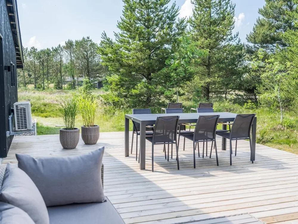 7 Person Holiday Home in Henne