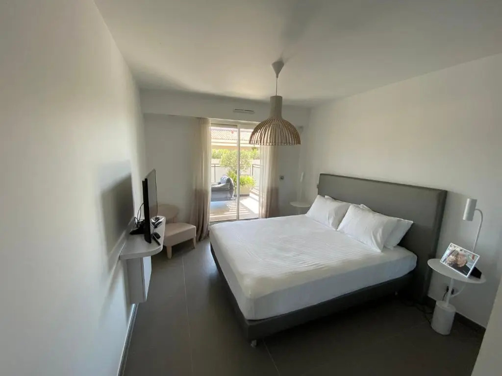 T4 Standing Exclusive Resort