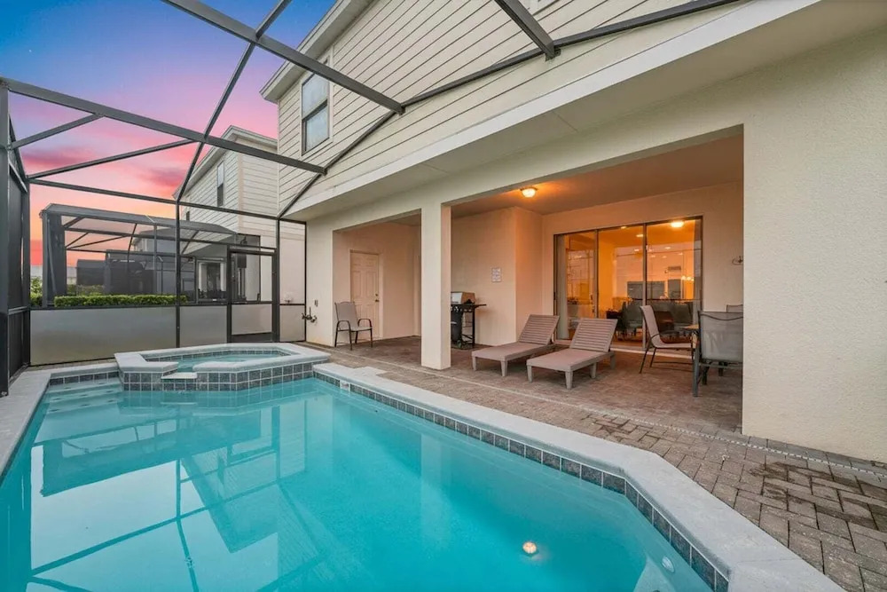 Family Paradise Close to Disney w Resort Amenities