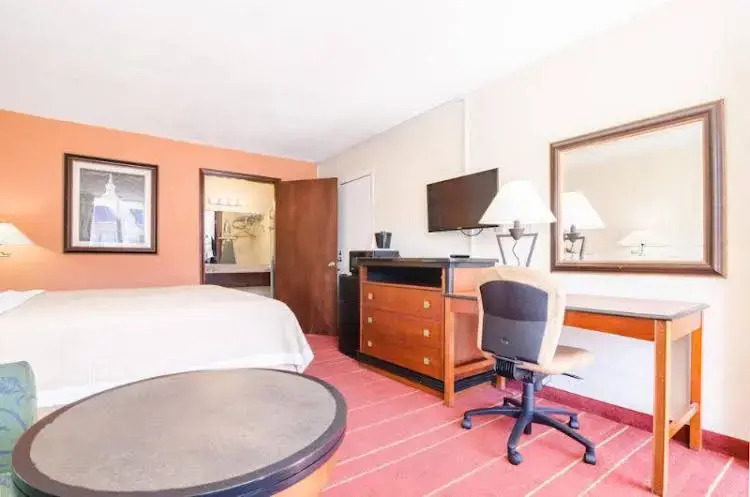 Days Inn Greensboro East
