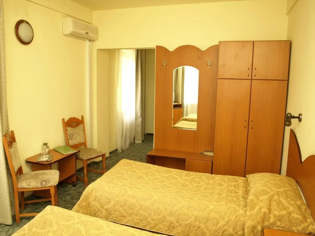 Hotel Everest