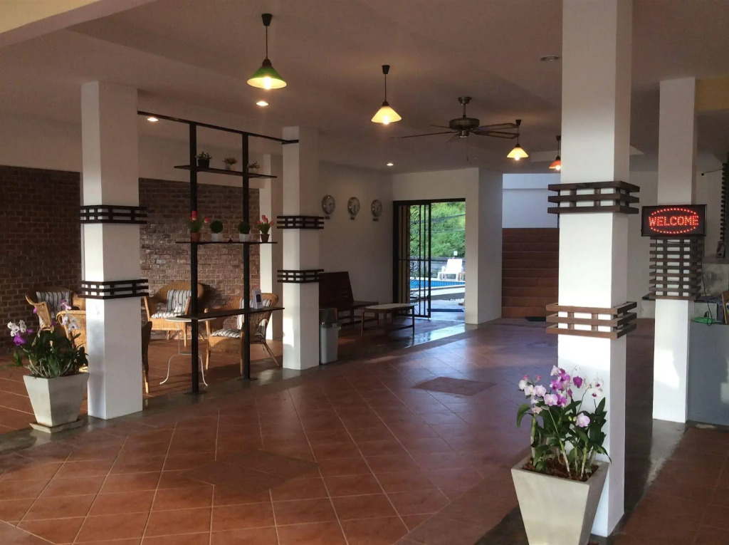Raya Boutique Hotel