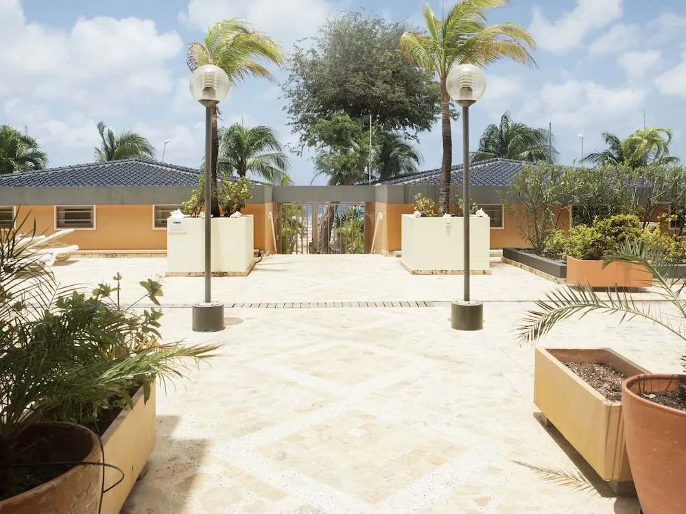 Spacious Apartment in Kralendijk With Swimming Pool