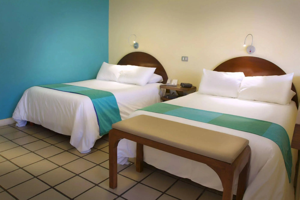 The Westmarine Waterfront Hotel