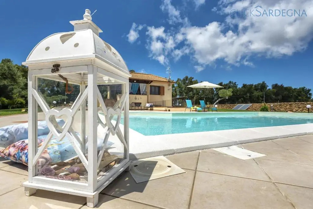 Alghero stupenda Villa con piscina ad uso esclusivo per 10 persone