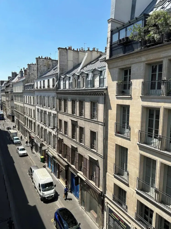 1586 Hauteville