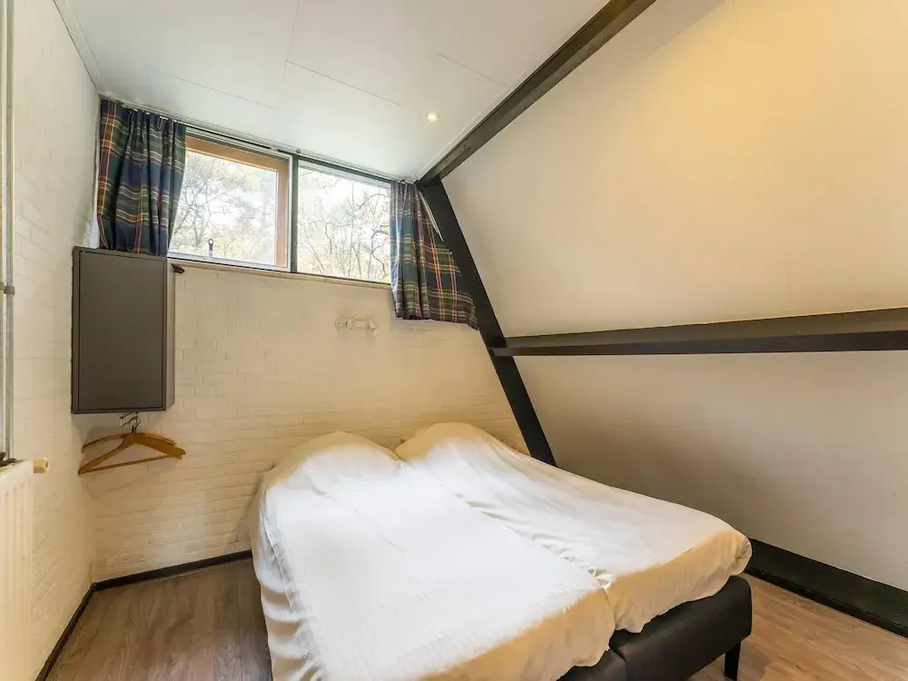 Charming Holiday Home with WiFi