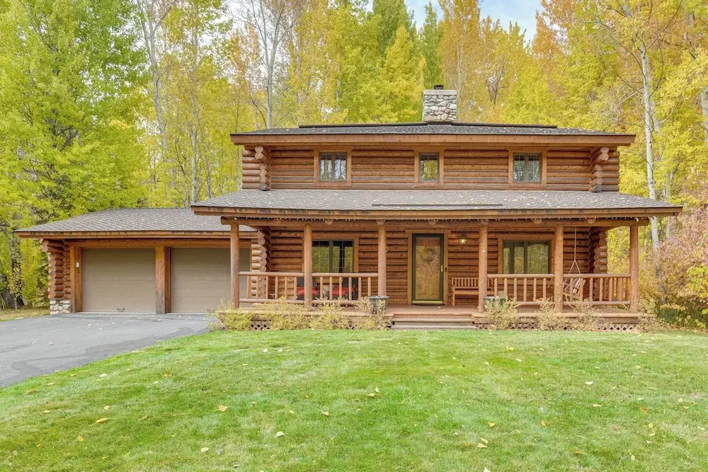 Along Big Wood River: Hailey Family Cabin w/ Yard
