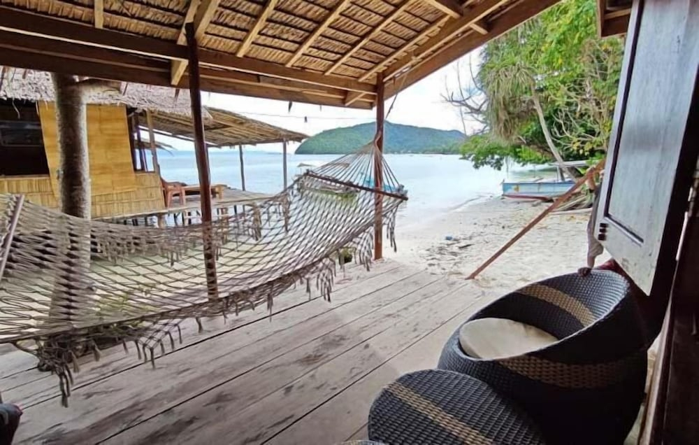 Gibran Dive Guest House