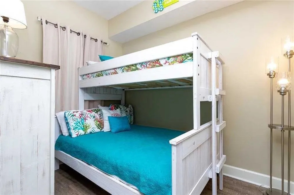 Seawind 608 3 Bedrooms 2 Bathrooms Condo