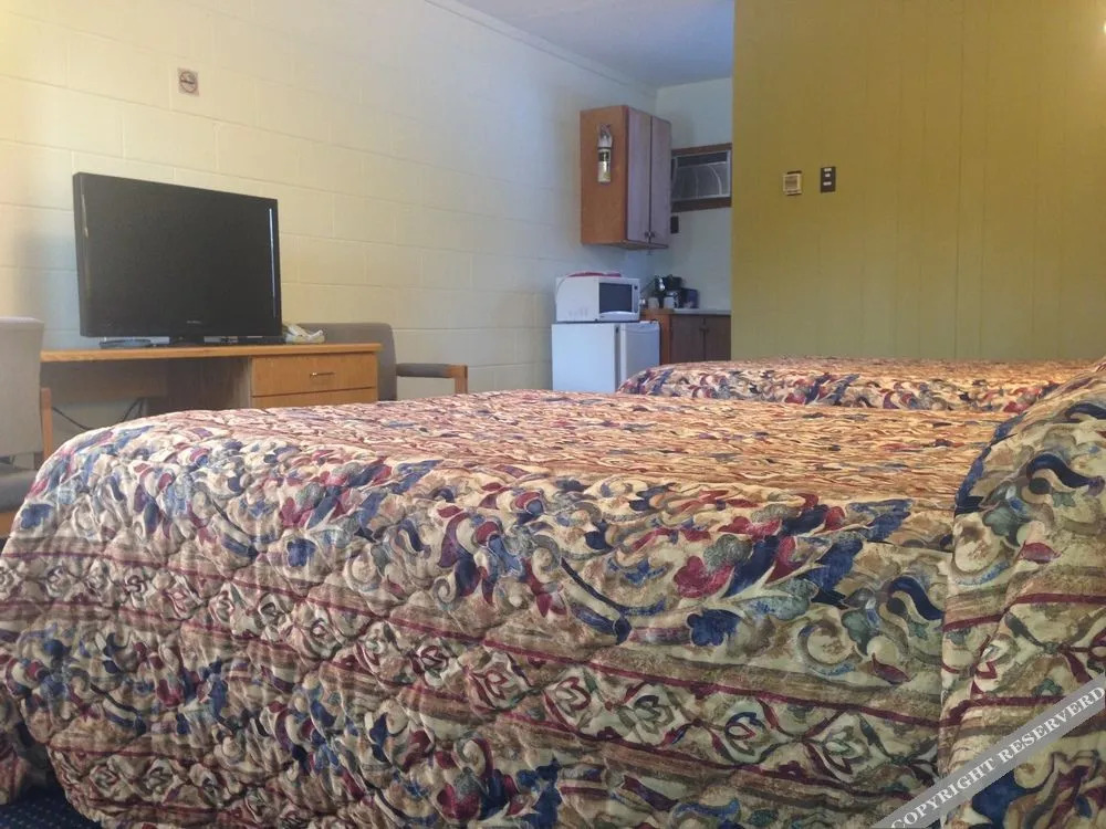 Cedar Lane Motel