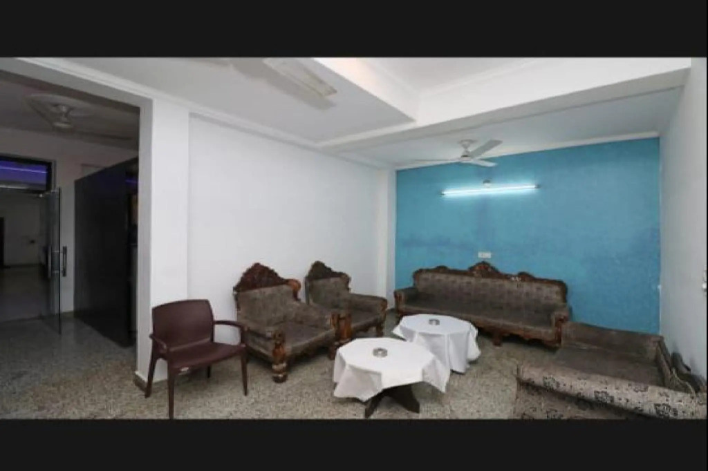 OYO 82544 Hotel Rajni Guest House