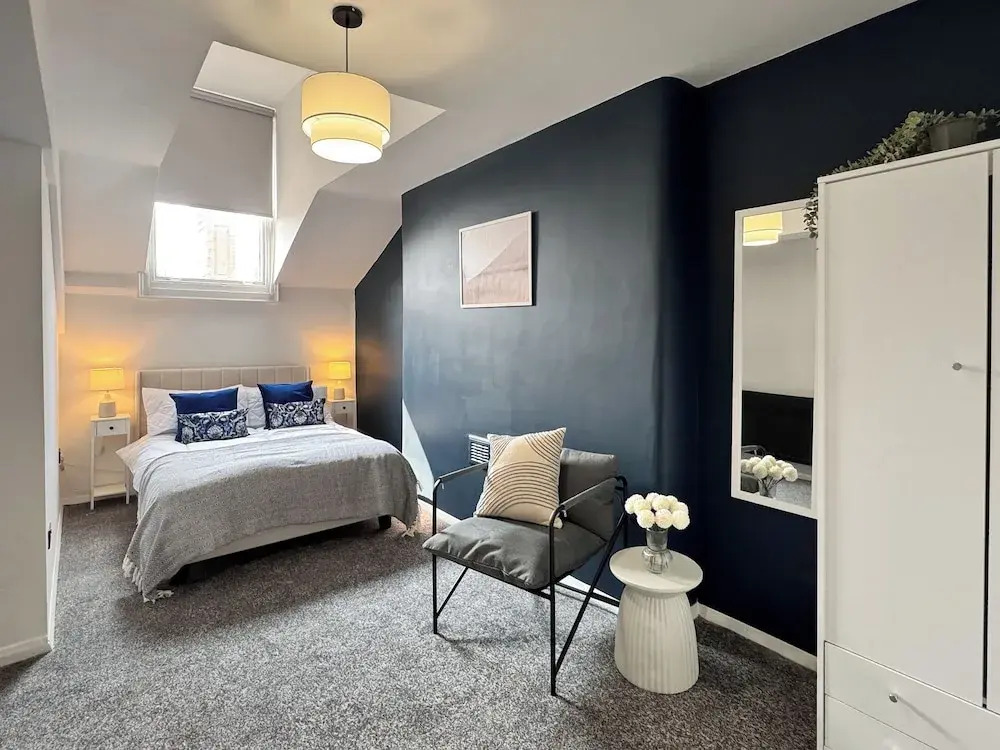 2 Bedroom Queen Street