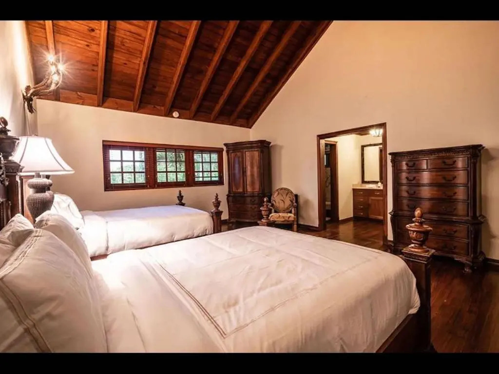 Srvittinivillas Brres/16 Spacius Villa / Large Family/ Group/ Couples/holiday