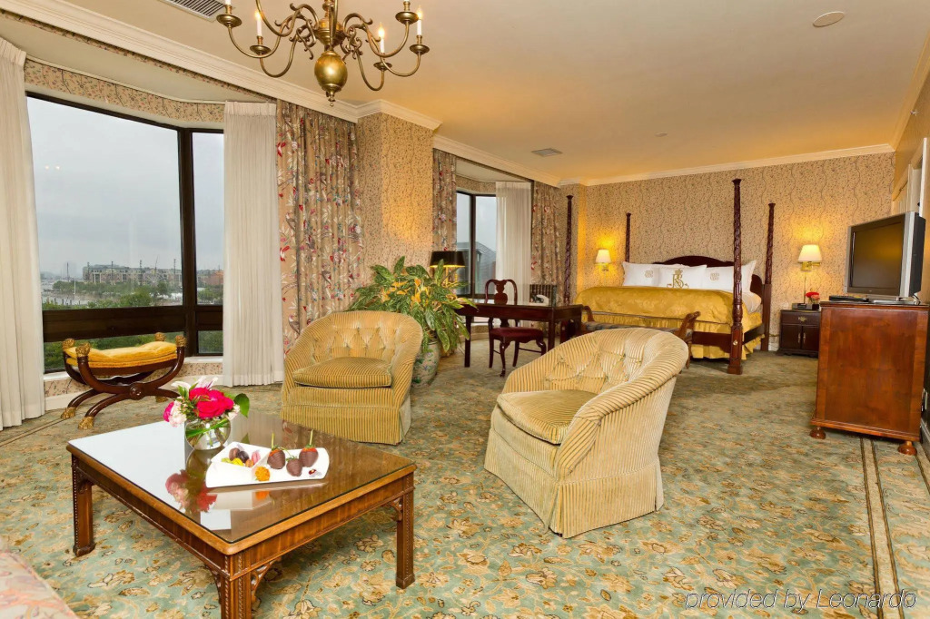Отель Тhe Royal Sonesta Harbor Court Baltimore