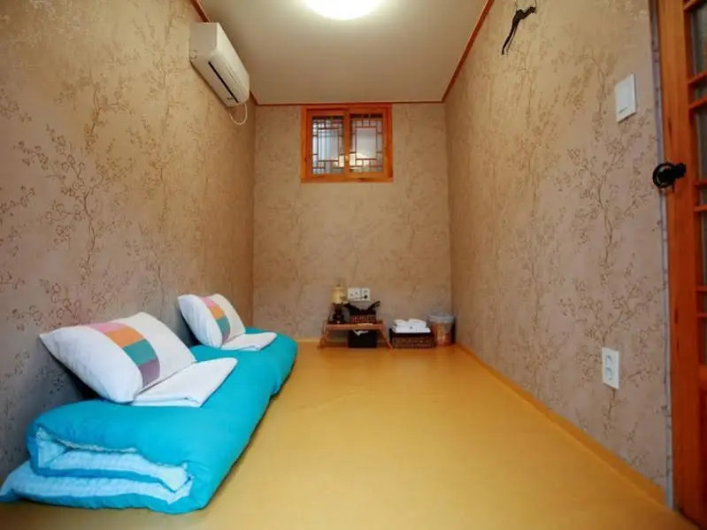 Hue N Hue Hanok Guesthouse